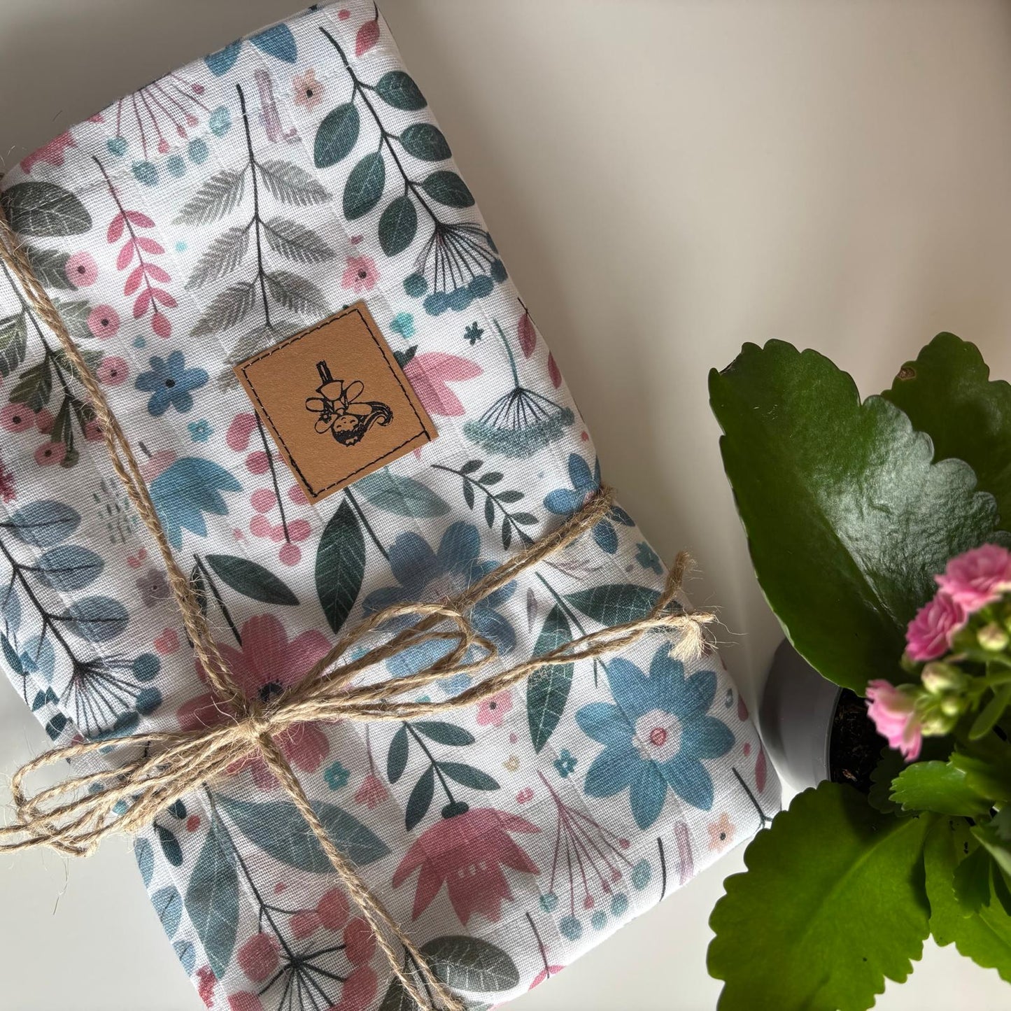 Blommande babyfilt (100 x 100 cm)