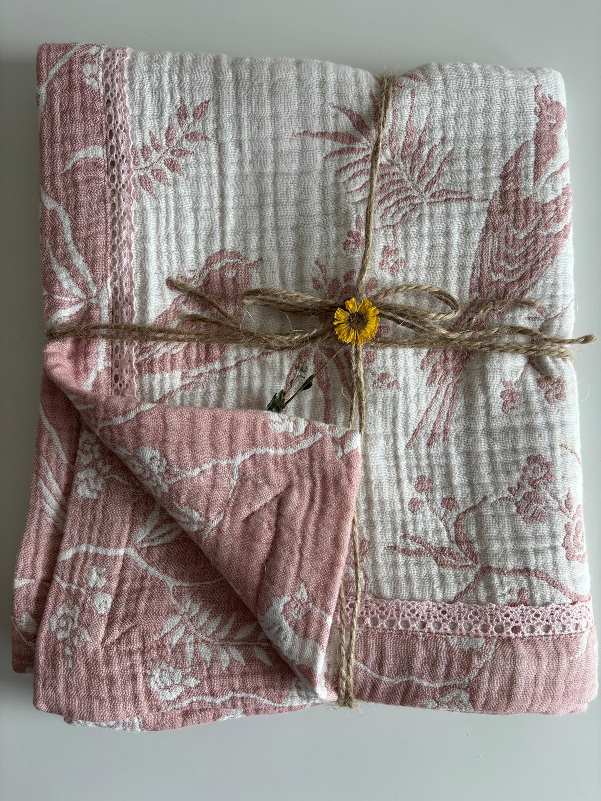 Rosa fågel och blommönstrad babyfilt (60 x 100 cm,4-lagers jacquardmuslin)