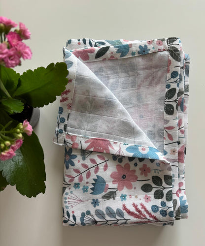 Blommande babyfilt (100 x 100 cm)