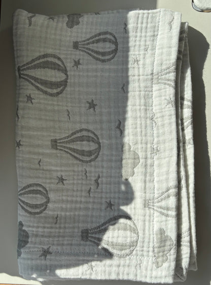 Vit luftballong babyfilt (65 x 75 cm,4-lagers jacquardmuslin)