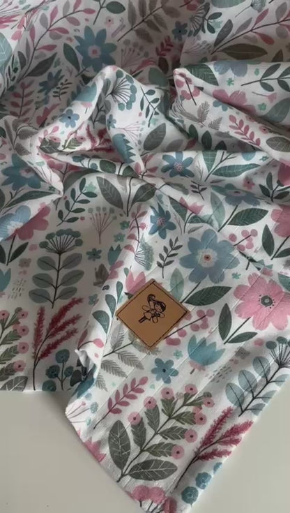 Blommande babyfilt (100 x 100 cm)