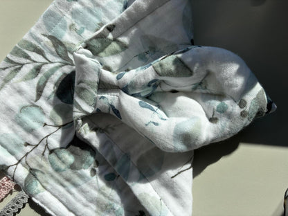 Vårgrönt mönstrat snuttefilt (27x27)